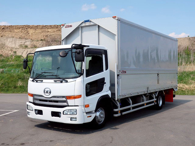 中古トラック UDトラックスアルミウィング