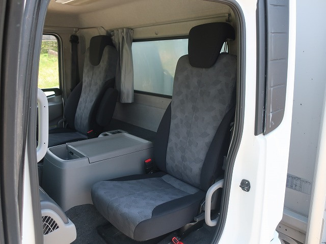 中古トラック UDトラックスアルミウィング ＃22