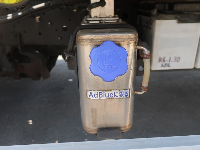 中古トラック UDトラックスアルミウィング ＃10