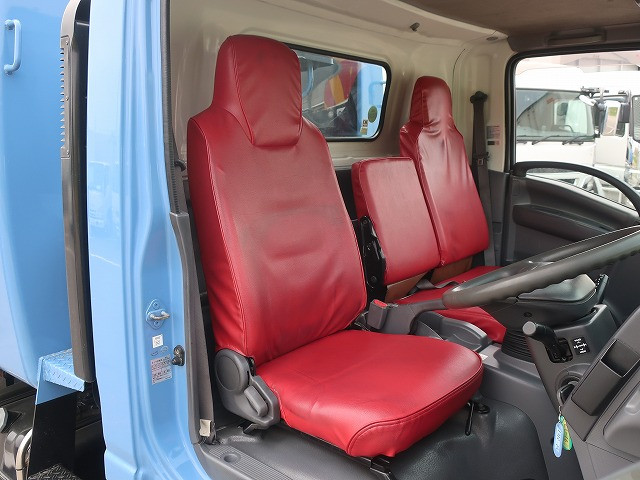 中古トラック いすゞ エルフ 小型パッカー車