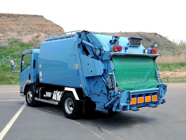 中古トラック いすゞパッカー車（塵芥車） ＃3