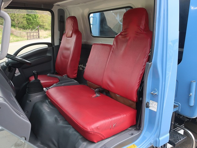 中古トラック いすゞ エルフ 小型パッカー車