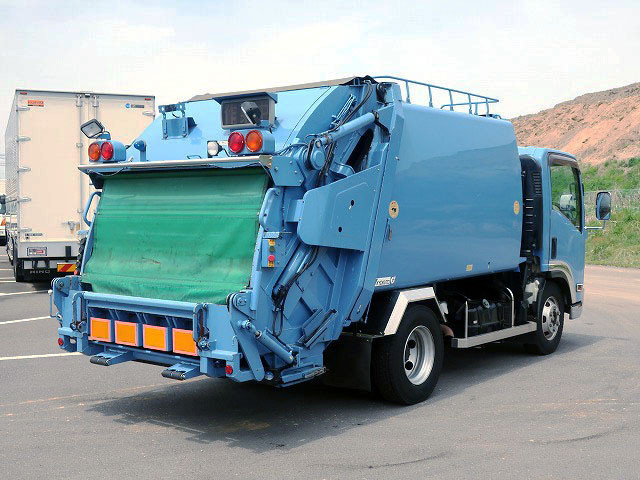 中古トラック いすゞ エルフ 小型パッカー車