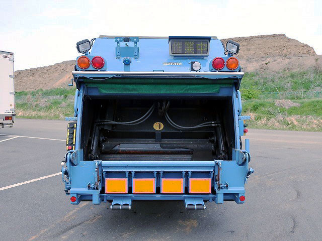 中古トラック いすゞ エルフ 小型パッカー車