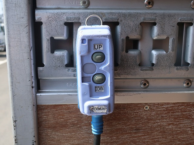 中古トラック いすゞアルミバン ＃7