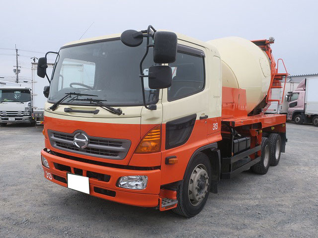 日野　ミキサー車