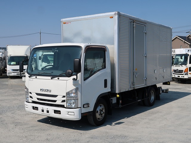 [Vehicle for Lease Rental Only] 2017 Isuzu Elf 3-ton Aluminum Van, Wide and Long, 216cm Interior Height, PG Storage, Left-Side Door, Fully Low-Floor, 150 HP, Two-Tier Lashing Rails [Eligible for Medium-Duty Licenses (Excluding 5-ton Limited Vehicles)]
