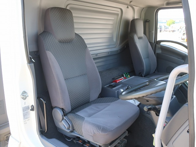 中古トラック いすゞアルミウィング ＃13