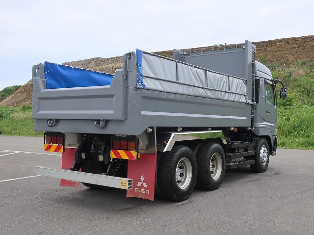 中古トラック 三菱ふそうダンプ ＃3