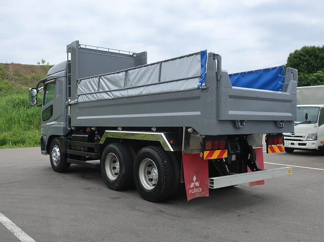 中古トラック 三菱ふそうダンプ ＃4