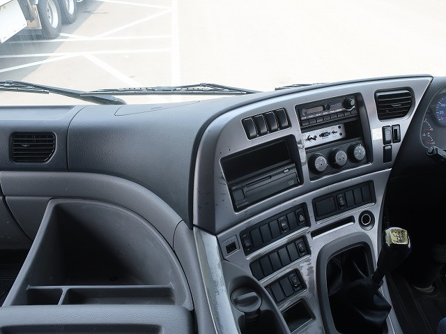 中古トラック UDトラックスコンクリートミキサー車 ＃13