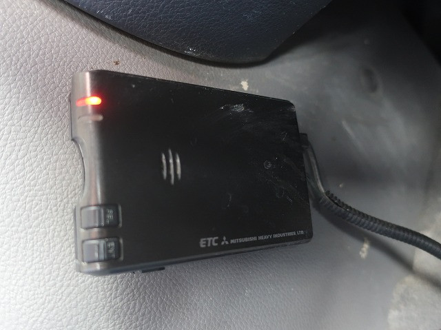 中古トラック UDトラックスコンクリートミキサー車 ＃17