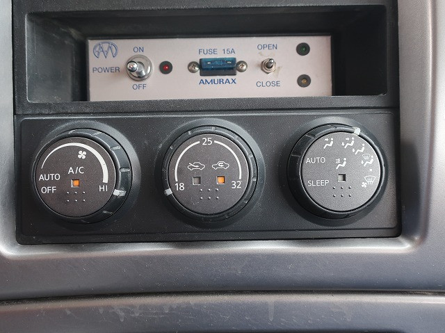 中古トラック UDトラックスコンクリートミキサー車 ＃20