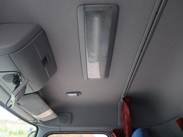 中古トラック UDトラックスコンクリートミキサー車 ＃24