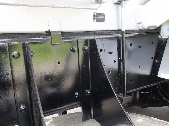 中古トラック UDトラックスコンクリートミキサー車 ＃9