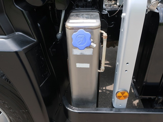 中古トラック UDトラックスコンクリートミキサー車 ＃10