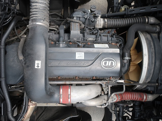 中古トラック UDトラックス平ボディアルミブロック ＃12