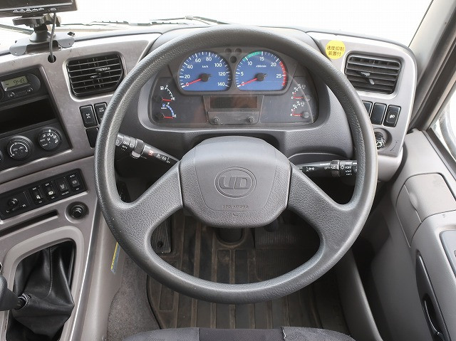 中古トラック UDトラックス平ボディアルミブロック ＃15