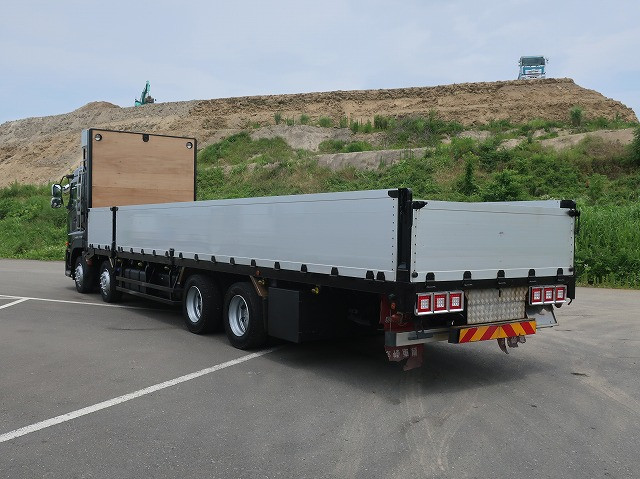 中古トラック UDトラックス平ボディアルミブロック ＃4