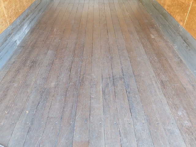 中古トラック 三菱ふそうアルミバン ＃6