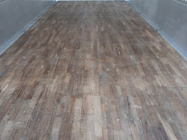 中古トラック いすゞアルミウィング ＃8