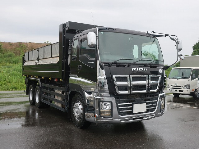 中古トラック いすゞロングダンプ ＃2