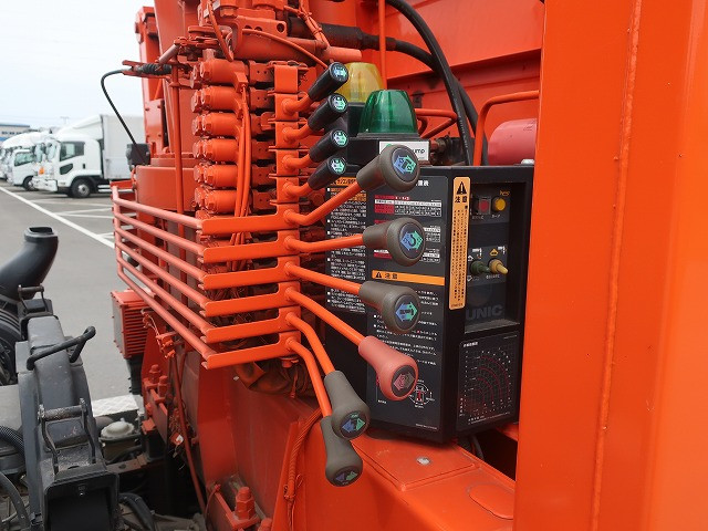 中古トラック いすゞクレーン付セルフローダー ＃9