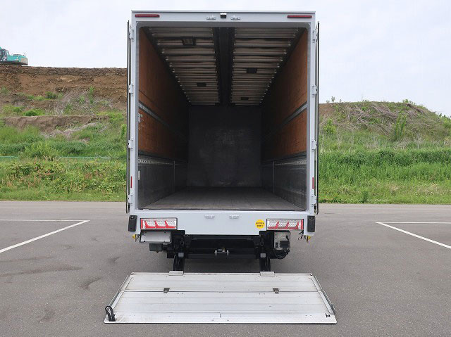 中古トラック いすゞアルミウィング ＃7