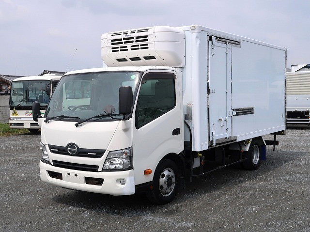中古トラック 日野冷凍バン