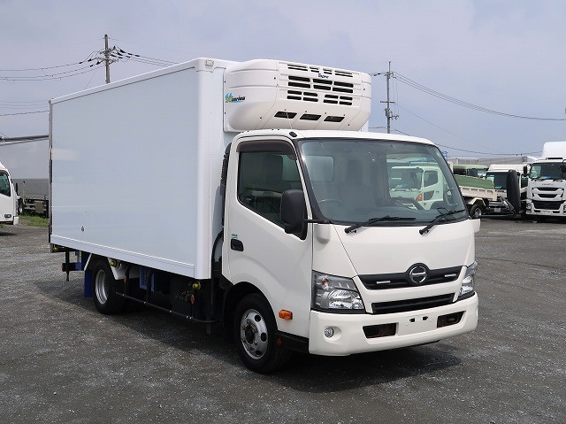 中古トラック 日野冷凍バン ＃2