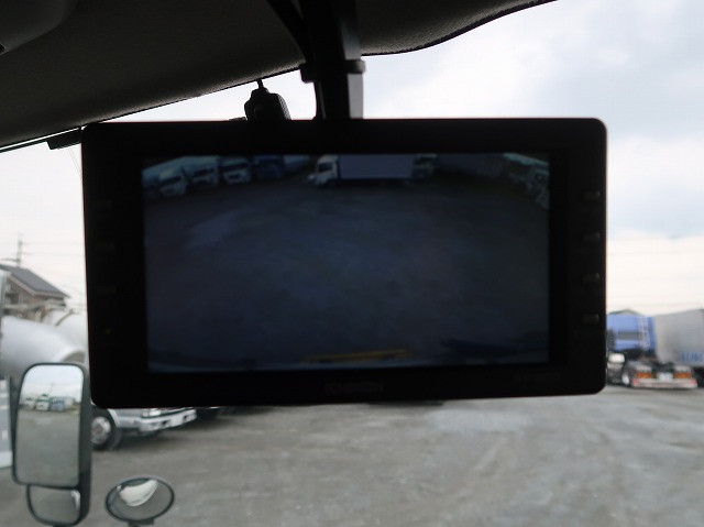 中古トラック 日野冷凍バン ＃19