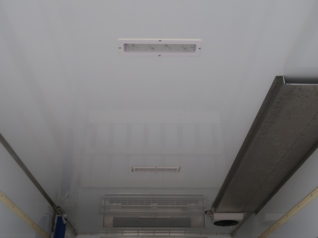 中古トラック 日野冷凍バン ＃7