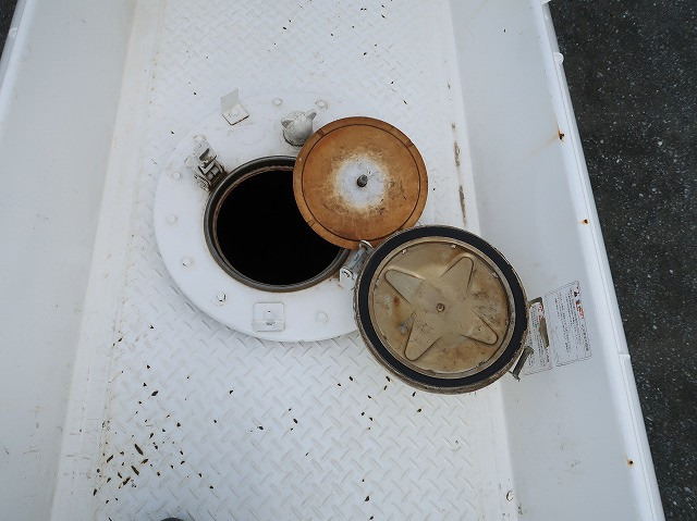 中古トラック 三菱ふそうタンクローリー ＃6