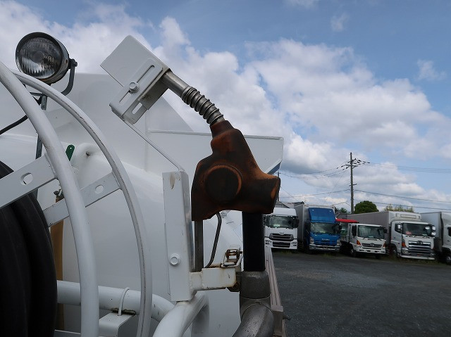 中古トラック 三菱ふそうタンクローリー #9