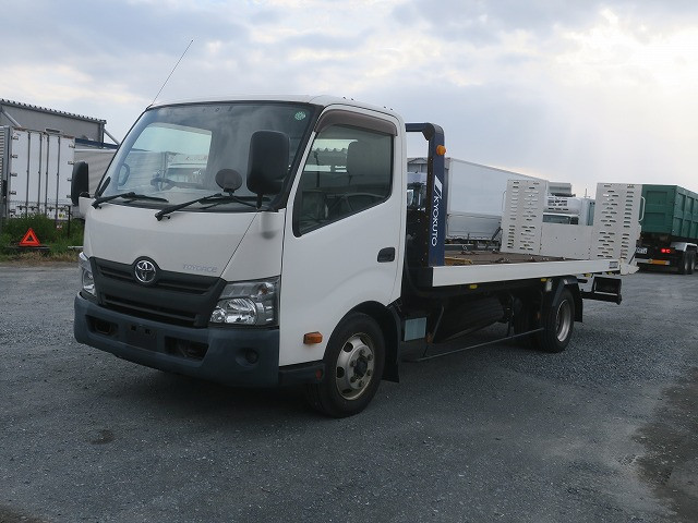 日野　車載車／キャリアカー／重機運搬車