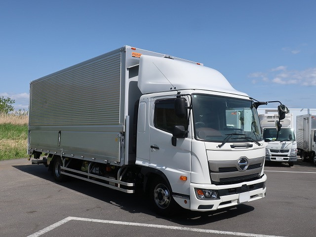 中古トラック 日野 レンジャー 中型アルミウィング