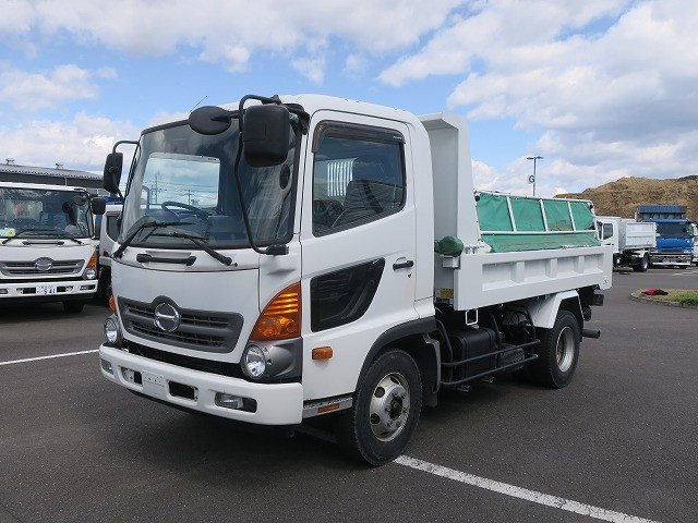 日野　ダンプ