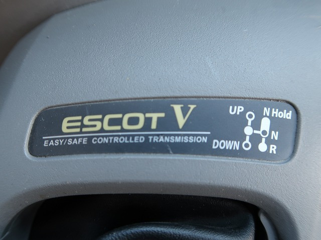 中古トラック UDトラックストラクタヘッド ＃18