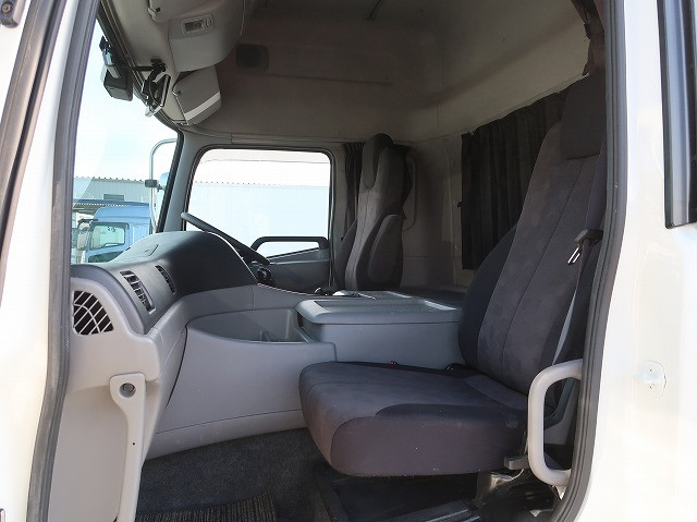 中古トラック UDトラックストラクタヘッド ＃22