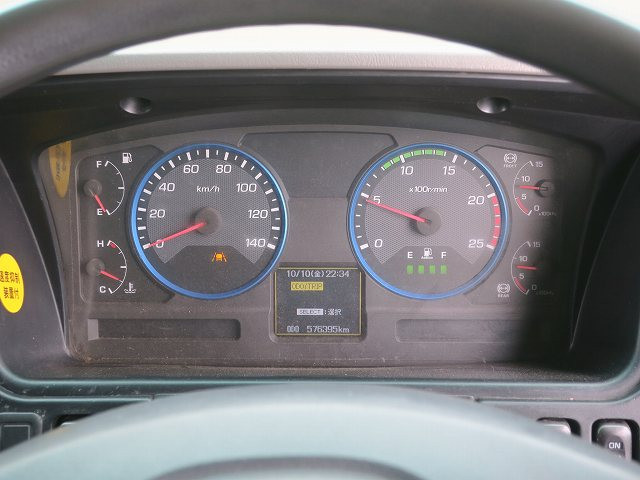 中古トラック 三菱ふそうクレーン付平ボディ ＃19