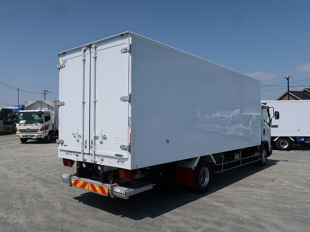 中古トラック いすゞ冷凍バン ＃3