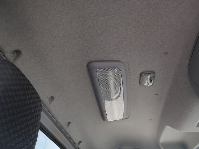 中古トラック いすゞ冷凍バン ＃24