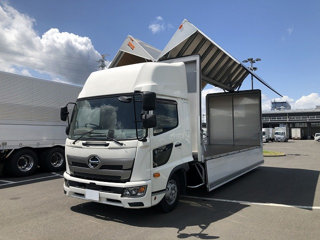 日野 レンジャー 中型アルミウィング