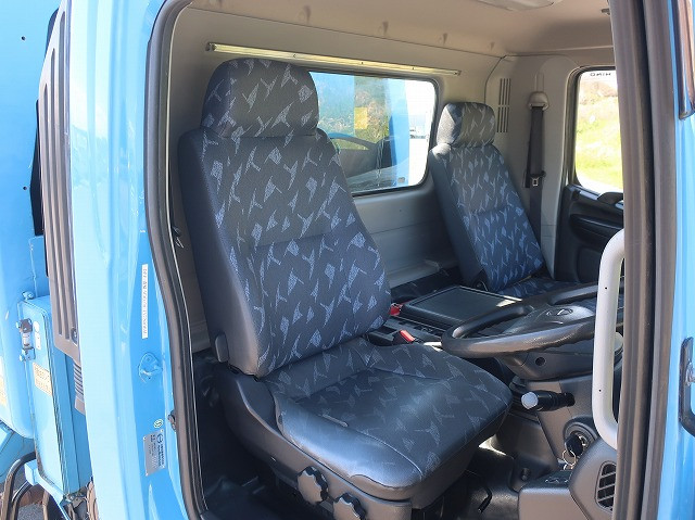 中古トラック 日野 レンジャー 中型パッカー車