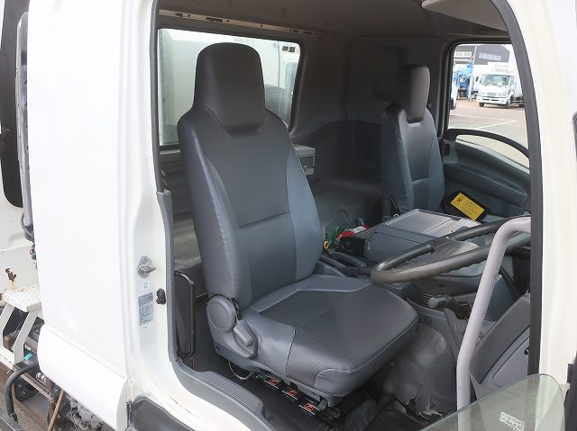 中古トラック いすゞパッカー車(塵芥車) #11