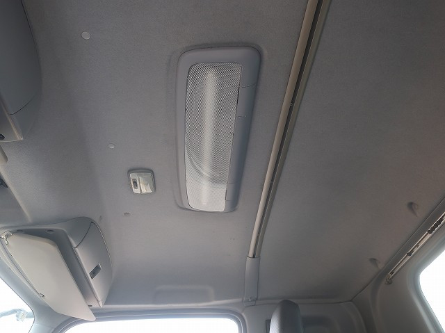 中古トラック いすゞ フォワード 増トンパッカー車