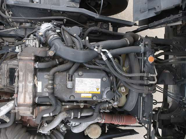 中古トラック いすゞ フォワード 増トンパッカー車