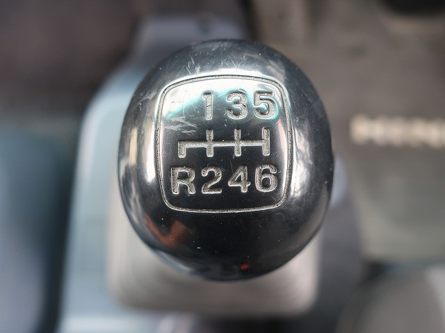 中古トラック 日野クレーン付平ボディ ＃18