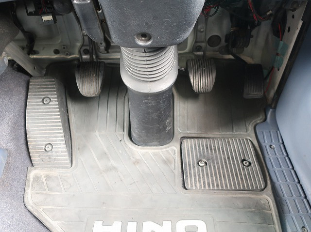 中古トラック 日野クレーン付平ボディ ＃24