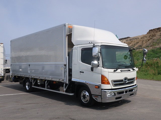 中古トラック 日野 レンジャー 中型アルミウィング